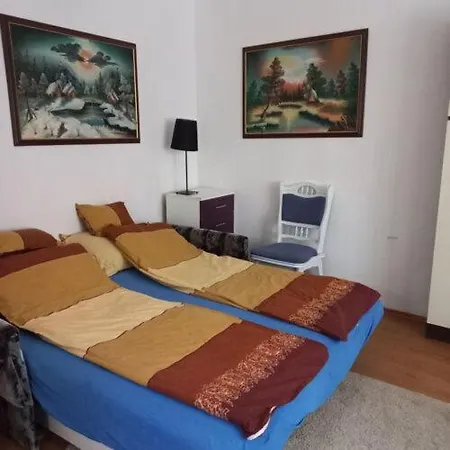 Csilla Nyaralo Guest house Siofok