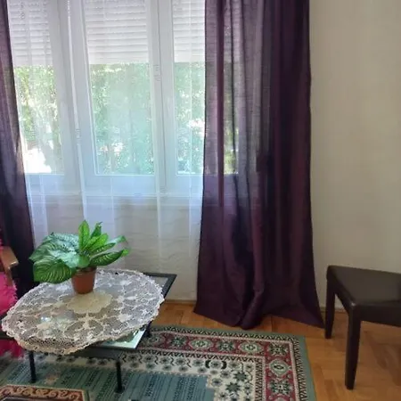 Csilla Nyaralo Guest house Siofok